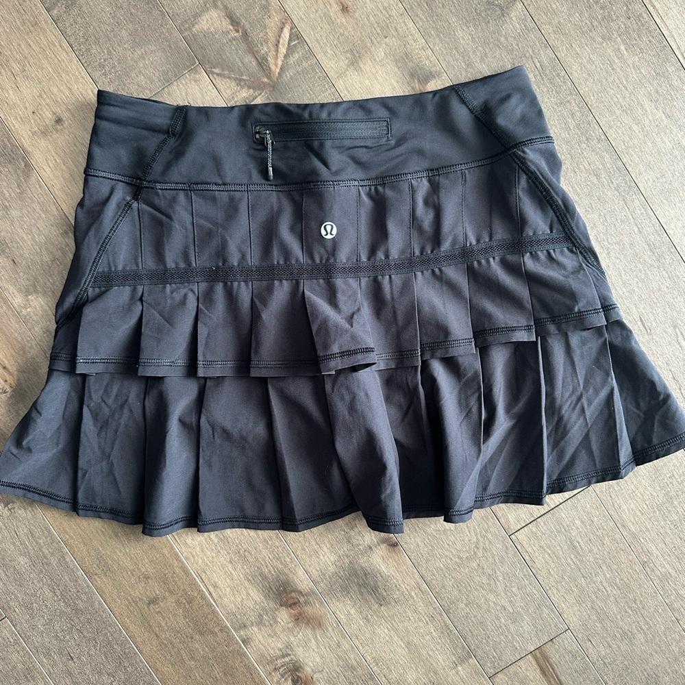 Lululemon pace setter Black Women's Skort - size 4 - Picture 3 of 8